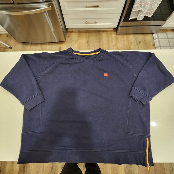 Mcdonalds Employee Sweatshirt Mens 3XL Blue Fleece Pullover Long Sleeve … - Picture 1 of 12